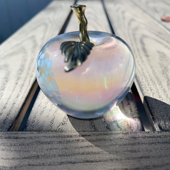 Vintage 1960s Glass Paper Weight With Brass Stem & Leaf - Picture 12 of 16